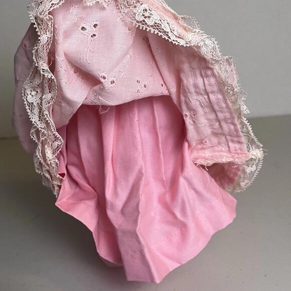 Vintage Handmade Barbie Size Southern Belle Dress Pink Eyelet Lace Floral OOAK - Picture 10 of 13